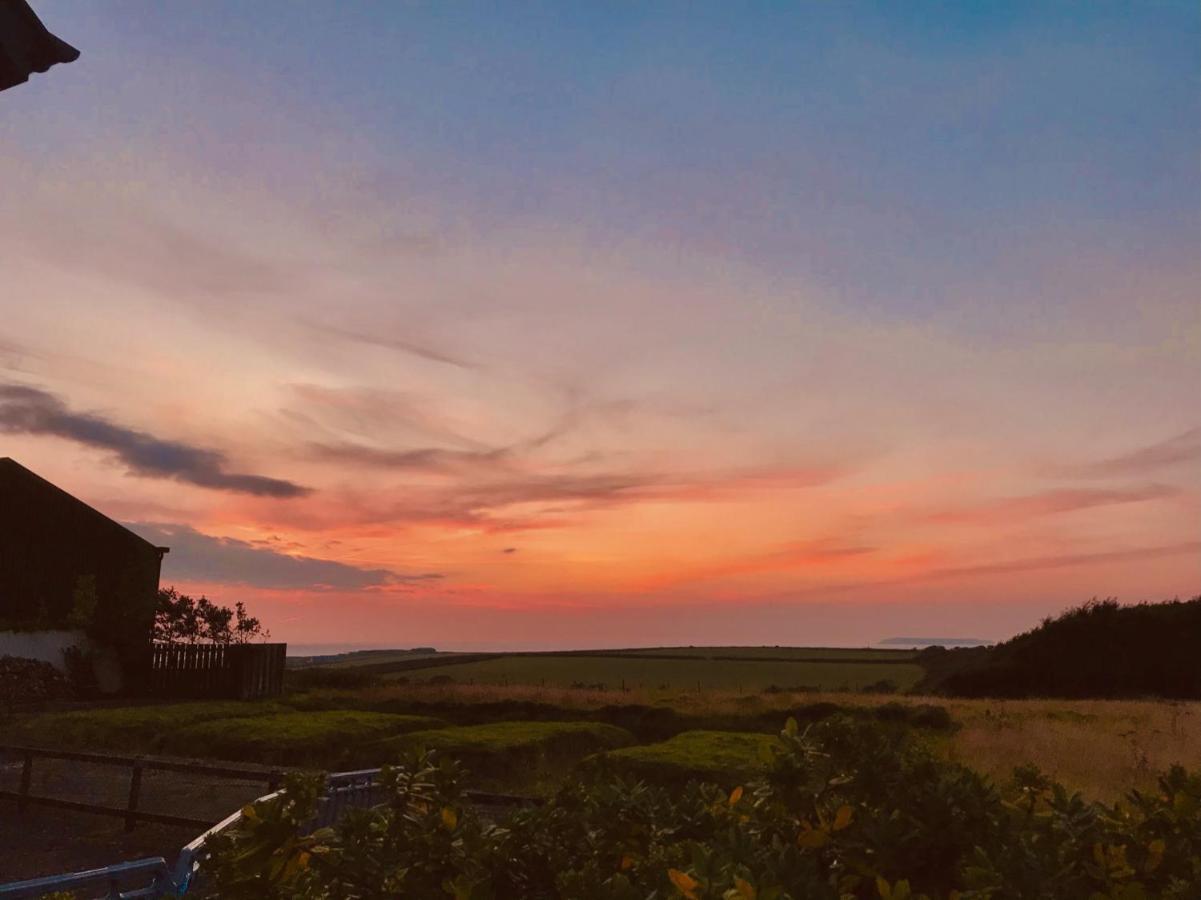 Downe Cottages Hartland Ngoại thất bức ảnh