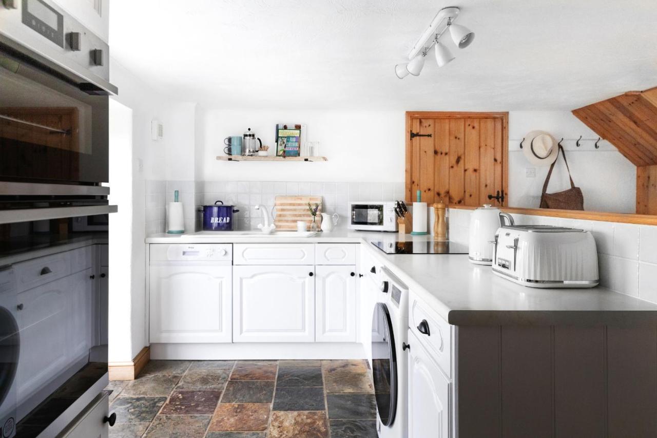 Downe Cottages Hartland Ngoại thất bức ảnh